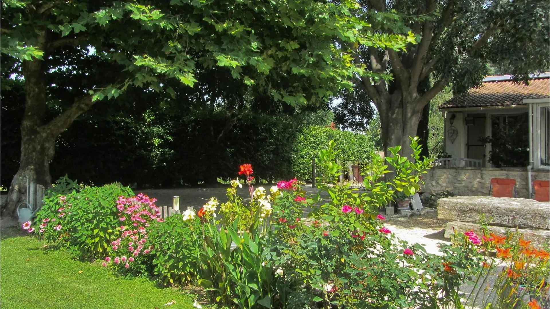Beautiful Home In Saint-Remy-De-Provence 0*,